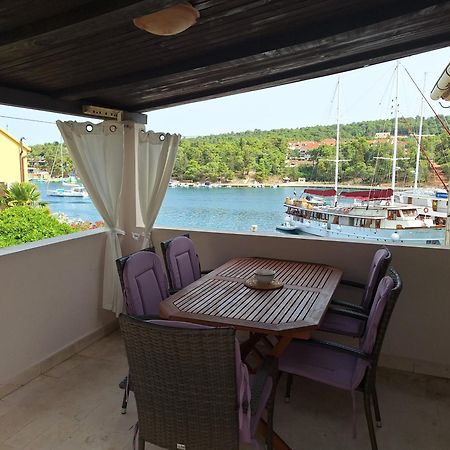 Two-Bedroom Apartment With Sea View,Big Terrase And Garden Stari Grad  Exterior foto