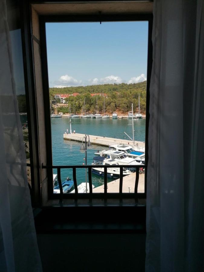 Two-Bedroom Apartment With Sea View,Big Terrase And Garden Stari Grad  Exterior foto